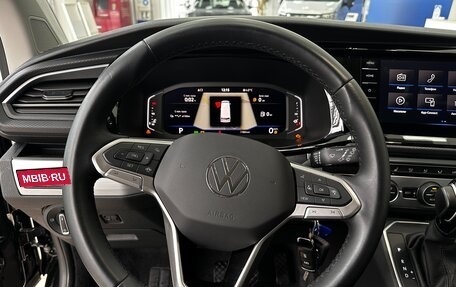 Volkswagen Multivan T6 рестайлинг, 2022 год, 7 900 000 рублей, 10 фотография