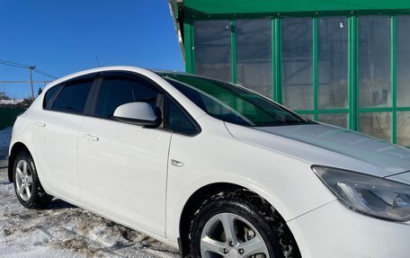 Opel Astra J, 2010 год, 760 000 рублей, 3 фотография