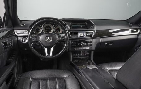 Mercedes-Benz E-Класс, 2013 год, 2 270 000 рублей, 6 фотография