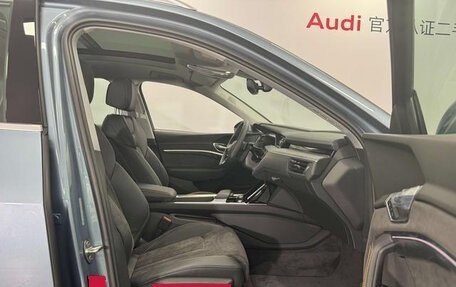 Audi e-tron I, 2024 год, 6 100 000 рублей, 5 фотография