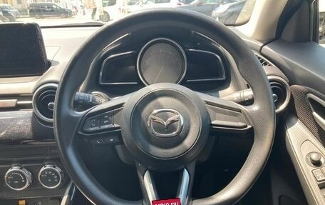Mazda 2 III, 2020 год, 900 000 рублей, 11 фотография