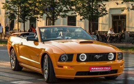 Ford Mustang VI рестайлинг, 2007 год, 3 000 000 рублей, 3 фотография