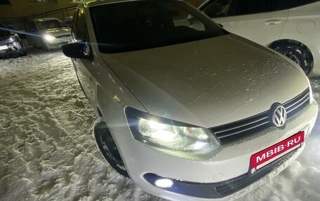 Volkswagen Polo VI (EU Market), 2011 год, 760 000 рублей, 23 фотография