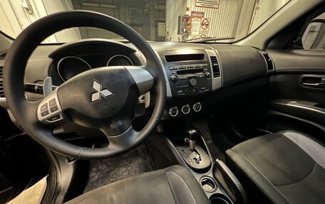 Mitsubishi Outlander III рестайлинг 3, 2010 год, 1 150 000 рублей, 12 фотография