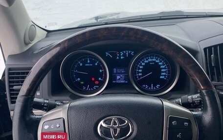 Toyota Land Cruiser 200, 2011 год, 3 400 000 рублей, 17 фотография