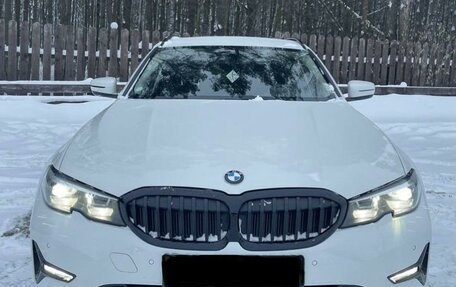 BMW 3 серия, 2019 год, 3 100 000 рублей, 3 фотография