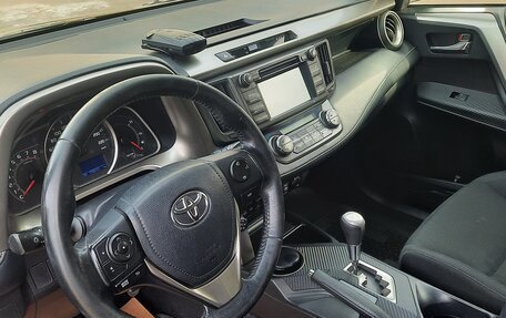 Toyota RAV4, 2015 год, 2 400 000 рублей, 8 фотография