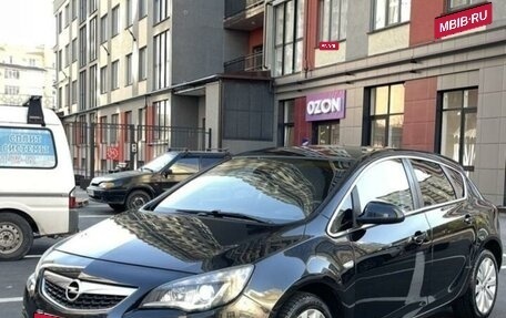 Opel Astra J, 2011 год, 855 000 рублей, 31 фотография
