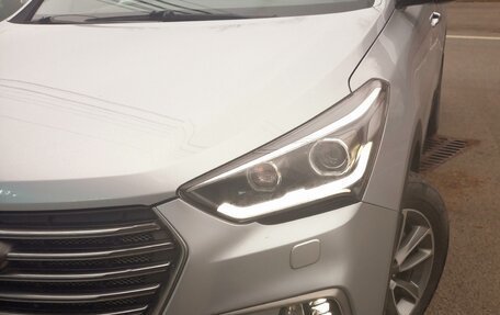 Hyundai Santa Fe III рестайлинг, 2017 год, 2 900 000 рублей, 13 фотография
