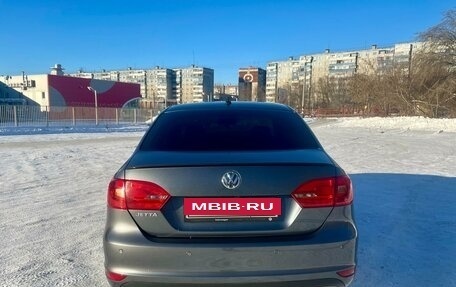 Volkswagen Jetta VI, 2013 год, 1 260 000 рублей, 6 фотография