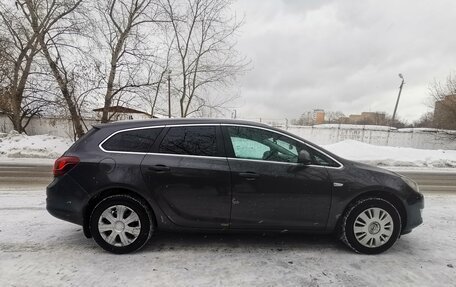 Opel Astra J, 2011 год, 749 000 рублей, 5 фотография