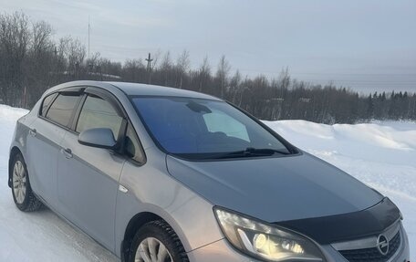 Opel Astra J, 2011 год, 700 000 рублей, 3 фотография