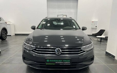 Volkswagen Passat B8 рестайлинг, 2020 год, 2 500 000 рублей, 2 фотография
