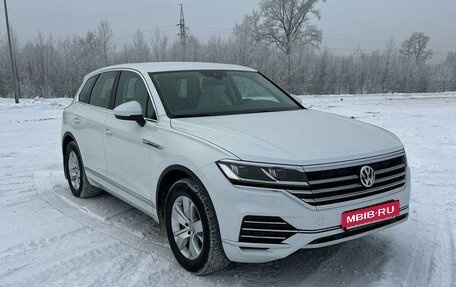 Volkswagen Touareg III, 2018 год, 5 400 000 рублей, 4 фотография