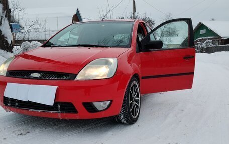 Ford Fiesta, 2004 год, 540 000 рублей, 2 фотография