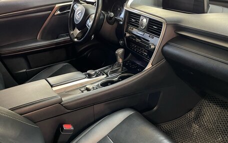 Lexus RX IV рестайлинг, 2018 год, 4 499 000 рублей, 9 фотография