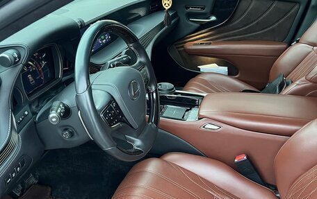 Lexus LS IV, 2018 год, 5 800 000 рублей, 6 фотография