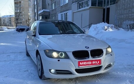 BMW 3 серия, 2011 год, 1 100 000 рублей, 2 фотография
