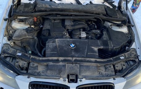 BMW 3 серия, 2011 год, 1 100 000 рублей, 17 фотография