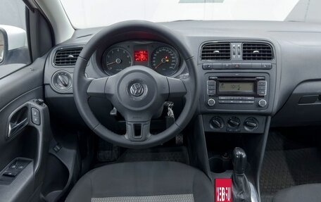 Volkswagen Polo VI (EU Market), 2011 год, 1 130 000 рублей, 23 фотография