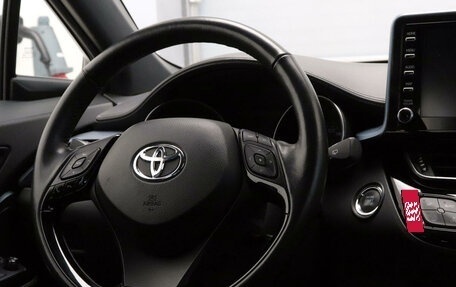 Toyota C-HR I рестайлинг, 2019 год, 2 898 000 рублей, 11 фотография
