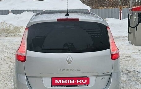 Renault Scenic III, 2010 год, 830 000 рублей, 2 фотография