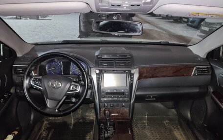 Toyota Camry, 2015 год, 2 100 000 рублей, 11 фотография