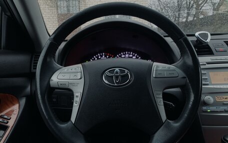 Toyota Camry, 2010 год, 1 400 000 рублей, 31 фотография
