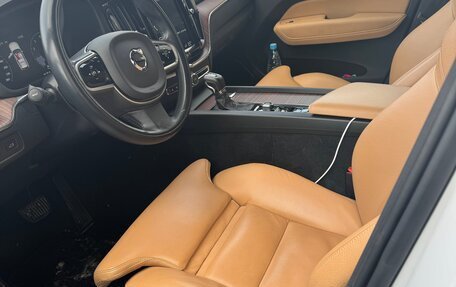 Volvo XC60 II, 2019 год, 4 500 000 рублей, 11 фотография
