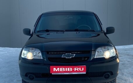Chevrolet Niva I рестайлинг, 2018 год, 870 000 рублей, 2 фотография