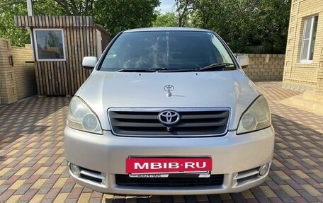 Toyota Ipsum II, 2002 год, 850 000 рублей, 2 фотография