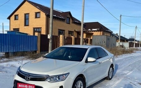 Toyota Camry, 2014 год, 2 350 000 рублей, 2 фотография