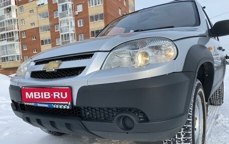 Chevrolet Niva I рестайлинг, 2010 год, 650 000 рублей, 10 фотография