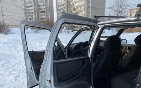 Chevrolet Niva I рестайлинг, 2010 год, 650 000 рублей, 35 фотография