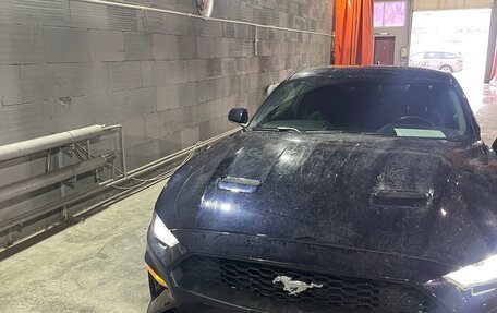 Ford Mustang VI рестайлинг, 2021 год, 2 500 000 рублей, 2 фотография