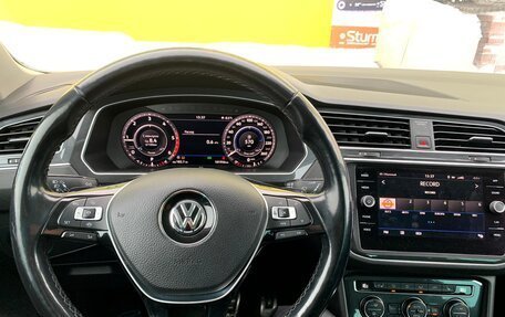 Volkswagen Tiguan II, 2018 год, 3 000 000 рублей, 10 фотография