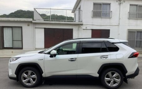 Toyota RAV4, 2020 год, 3 000 000 рублей, 8 фотография