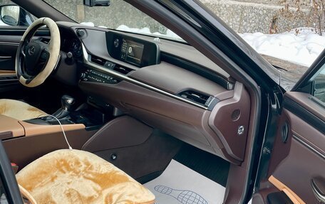 Lexus ES VII, 2019 год, 4 390 000 рублей, 8 фотография