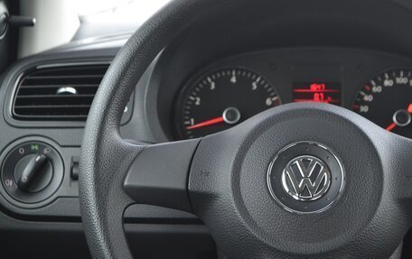 Volkswagen Polo VI (EU Market), 2013 год, 980 000 рублей, 17 фотография