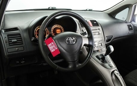 Toyota Auris II, 2008 год, 815 000 рублей, 10 фотография