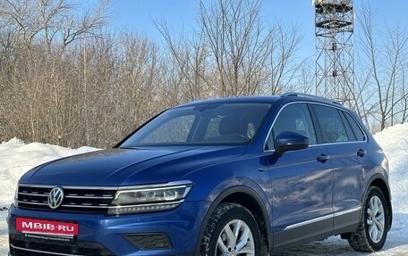 Volkswagen Tiguan II, 2018 год, 2 800 000 рублей, 2 фотография