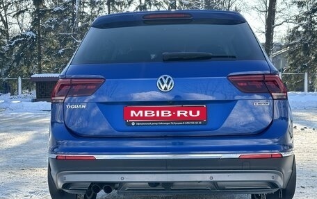 Volkswagen Tiguan II, 2018 год, 2 800 000 рублей, 5 фотография