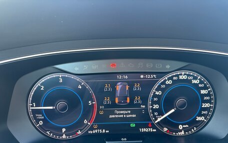 Volkswagen Tiguan II, 2018 год, 2 800 000 рублей, 14 фотография