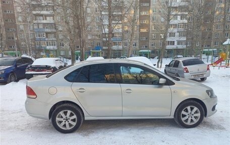 Volkswagen Polo VI (EU Market), 2013 год, 680 000 рублей, 4 фотография