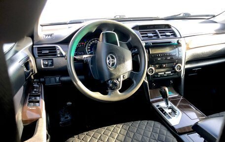Toyota Camry, 2014 год, 1 300 000 рублей, 12 фотография