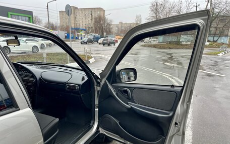 Chevrolet Niva I рестайлинг, 2014 год, 835 000 рублей, 15 фотография