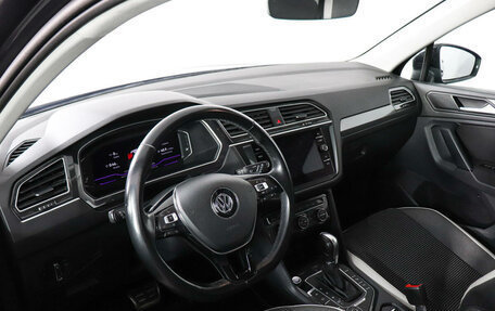 Volkswagen Tiguan II, 2019 год, 2 930 000 рублей, 11 фотография