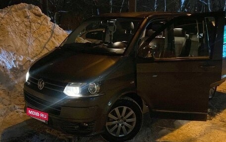 Volkswagen Multivan T5, 2011 год, 2 600 000 рублей, 6 фотография