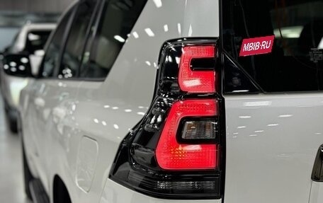 Toyota Land Cruiser Prado 150 рестайлинг 2, 2023 год, 7 800 000 рублей, 4 фотография