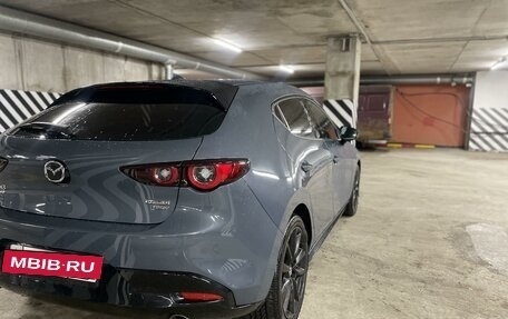 Mazda 3, 2021 год, 2 490 000 рублей, 15 фотография